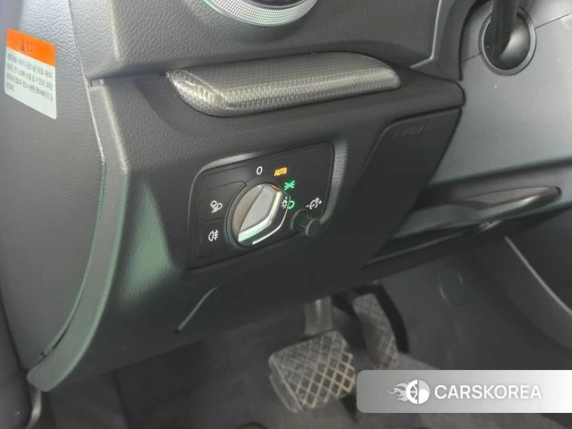 Audi New A3 2018 Белый из Кореи, фото 5