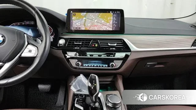 BMW 5 Series (G30) 2022 Серый из Кореи, фото 5