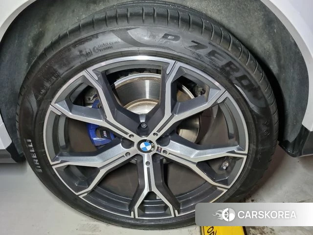 BMW X6 (G06) 2023 Белый из Кореи, фото 5