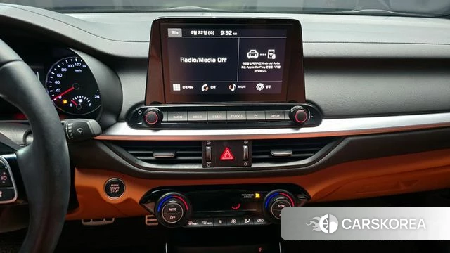 Kia The New K3 2nd generation 2023 Белый из Кореи, фото 5