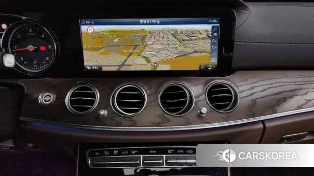 Mercedes-Benz E-Class W213 2020 Белый из Кореи, фото 5