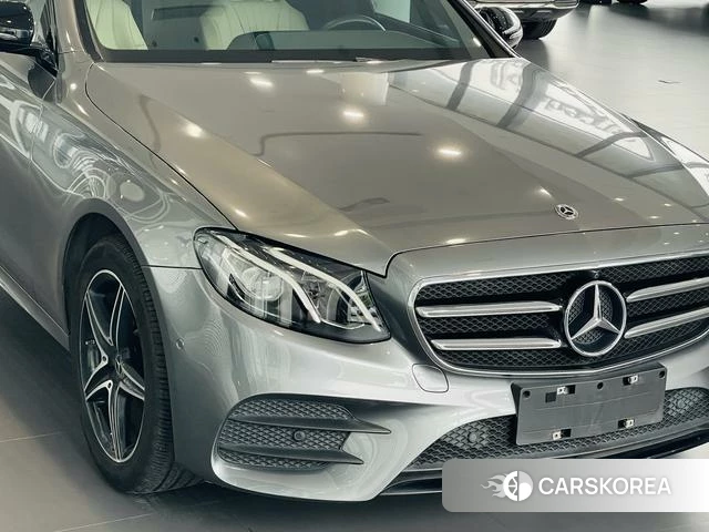 Mercedes-Benz E-class (imported) 2020 Темно-серый из Китая, фото 5