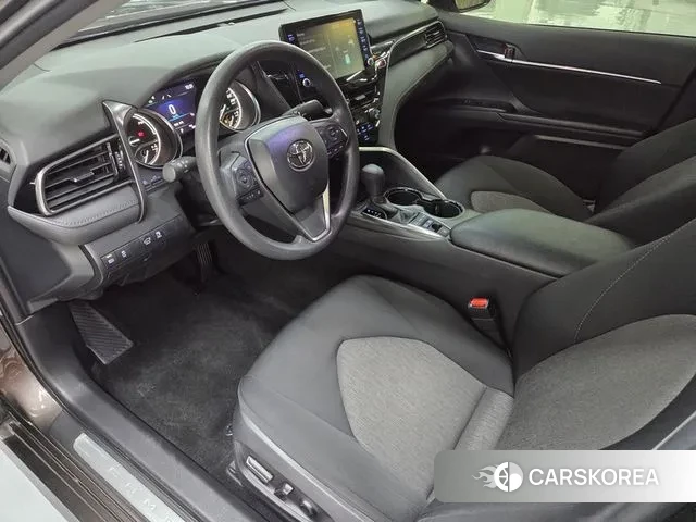 Toyota Camry (XV70) 2023 Коричневый из Кореи, фото 5