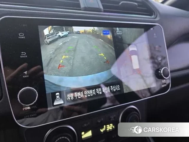 Nissan Leaf (ZE1) 2019 Белый из Кореи, фото 5