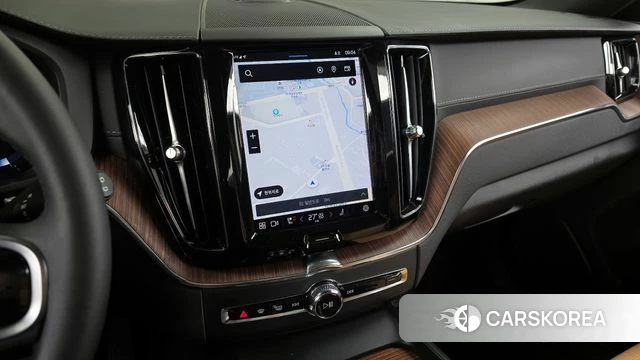 Volvo XC60 second Generation 2023 Черный из Кореи, фото 5