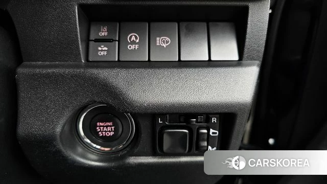 Suzuki Jimny 2023 Черный из Кореи, фото 5