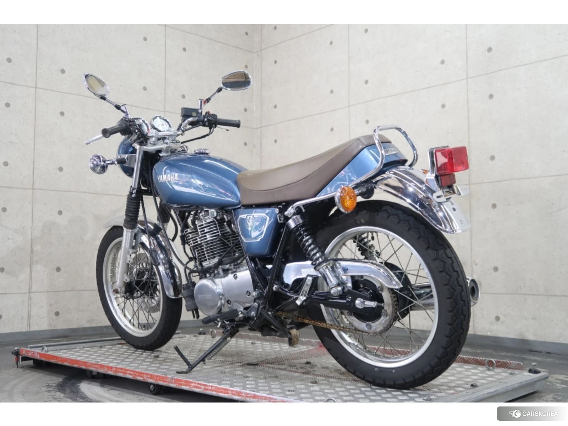 Yamaha SR 400 2019 из Японии, фото 2