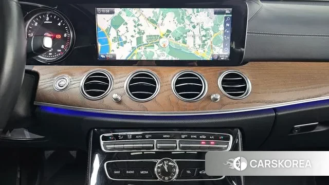 Mercedes-Benz E-Class W213 2019 Белый из Кореи, фото 5