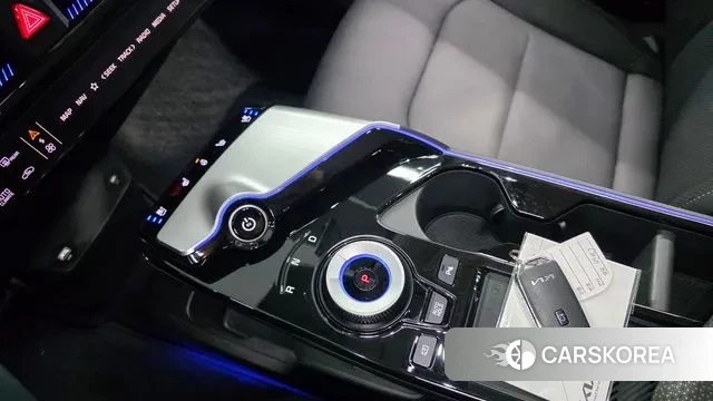 Kia EV6 2023 Серый из Кореи, фото 5