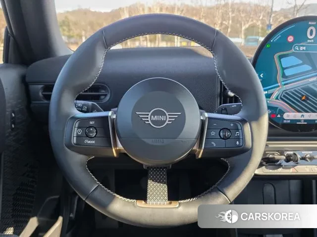 Mini Cooper C Convertible 4th Generation 2025 Зеленый из Кореи, фото 5