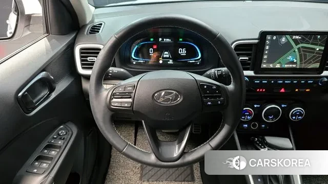 Hyundai Venue 2023 Белый из Кореи, фото 5