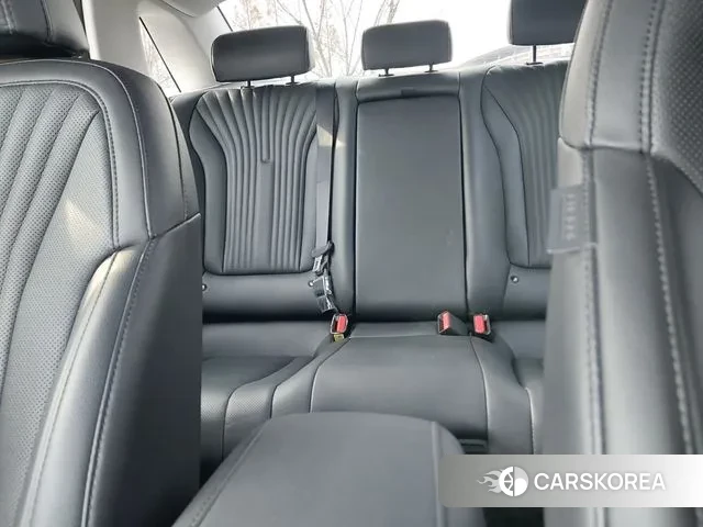 Hyundai Grandeur Hybrid (GN7) 2023 Черный из Кореи, фото 5