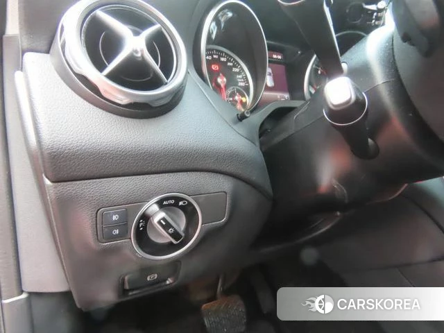 Mercedes-Benz GLA-Class X156 2019 Черный из Кореи, фото 5