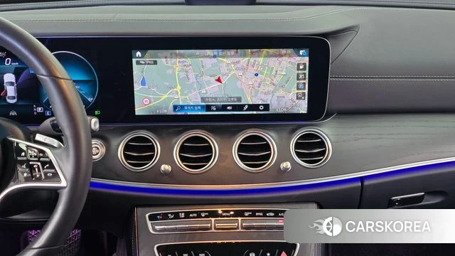 Mercedes-Benz E-Class W213 2023 Белый из Кореи, фото 5
