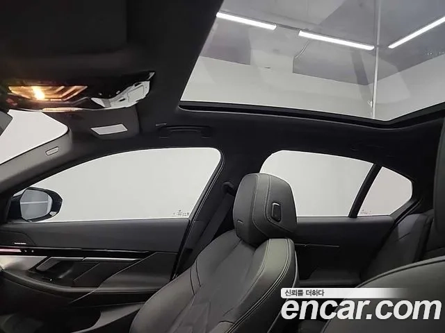 BMW 5 Series (G60) 2024 Черный из Кореи, фото 5