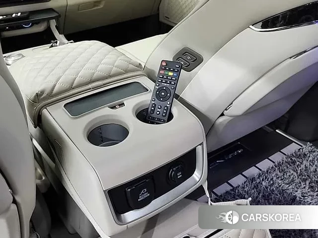 Kia The New Carnival 4th Generation 2024 Серый из Кореи, фото 5