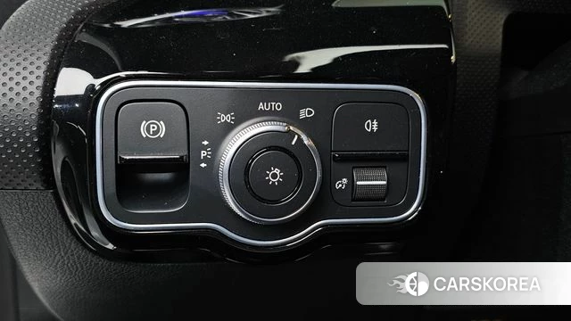 Mercedes-Benz A-Class W177 2020 Белый из Кореи, фото 5
