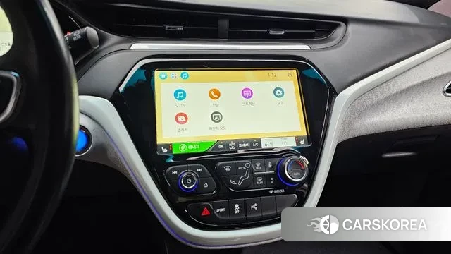 Chevrolet (GM Daewoo) Bolt EV 2021 Белый из Кореи, фото 5