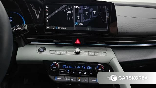 Hyundai The New Avante (CN7) 2023 Белый из Кореи, фото 5