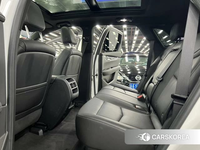 Cadillac XT5 2022 Белый из Китая, фото 5