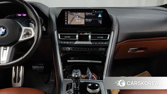 BMW 8 Series (G15) 2021 Черный из Кореи, фото 5