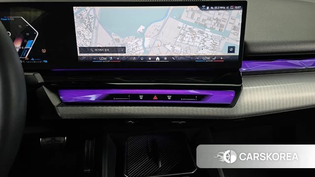BMW 5 Series (G60) 2025 Черный из Кореи, фото 5