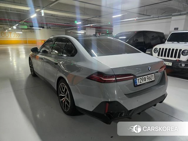 BMW 5 Series (G60) id 3896422 из Кореи 5