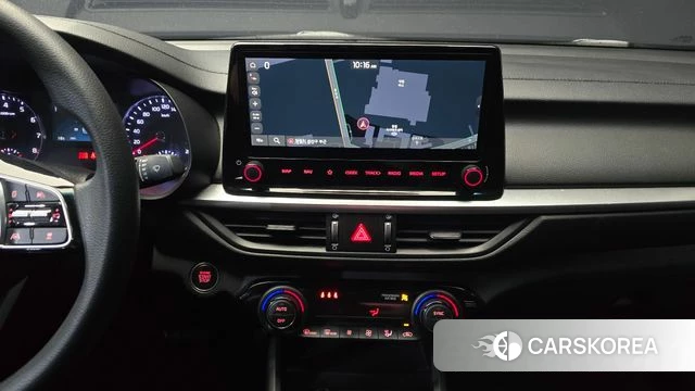 Kia The New K3 2nd generation 2021 Белый из Кореи, фото 5