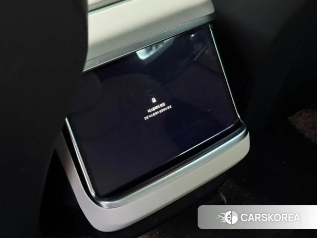 Tesla Model S 2024 Черный из Кореи, фото 5