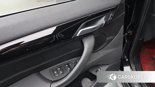 BMW X1 (F48) 2019 Черный из Кореи, фото 5