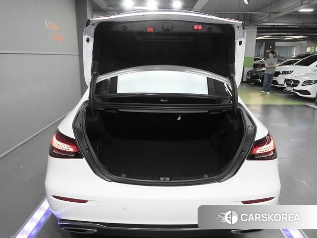 Mercedes-Benz E-Class W213 2021 Белый из Кореи, фото 5