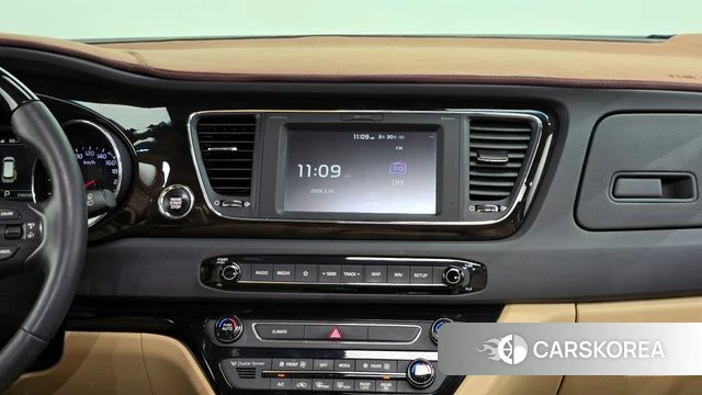 Kia The New Carnival 2018 Белый из Кореи, фото 5