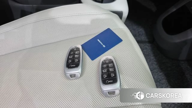 Hyundai Ionic 5 2022 Серебристо-серый из Кореи, фото 5