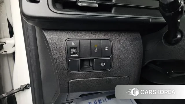 Hyundai Staria 2021 Белый из Кореи, фото 5