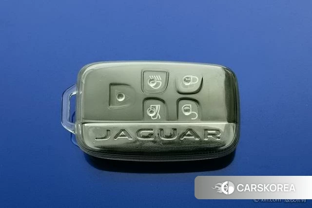 Jaguar XEL 2019 Синий из Китая, фото 5