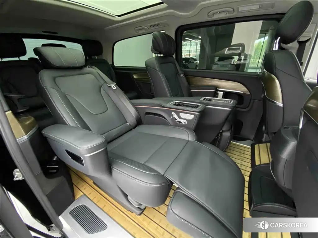 Mercedes-Benz V-Class 2024 Черный из Китая, фото 5