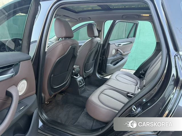 BMW X1 2023 Темно-серый из Китая, фото 5