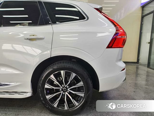 Volvo XC60 2023 Белый из Китая, фото 5