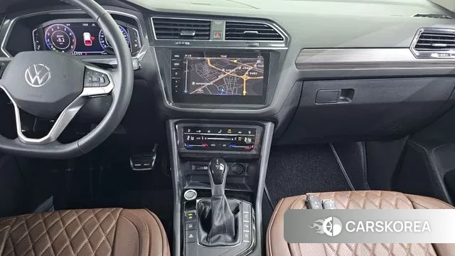 Volkswagen Tiguan Allspace 2022 Белый из Кореи, фото 5