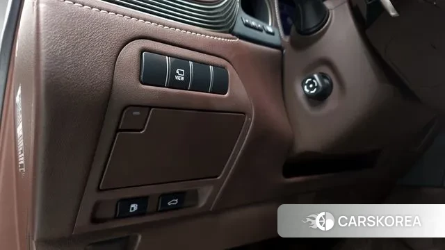 Lexus LS500 5th generation 2018 Серебристо-серый из Кореи, фото 5