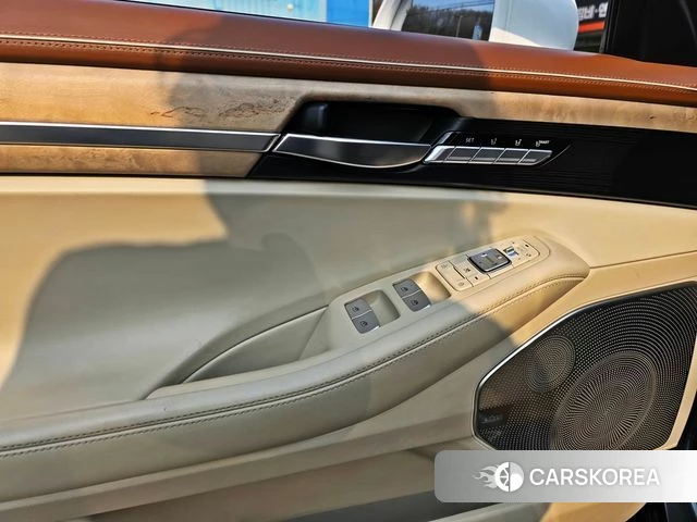 Genesis G90 2019 Черный из Кореи, фото 5