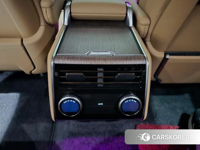 Land Rover Range Rover 5th Generation 2025 Черный из Кореи, фото 5