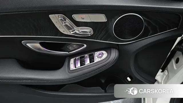 Mercedes-Benz C-Class W205 2018 Белый из Кореи, фото 5