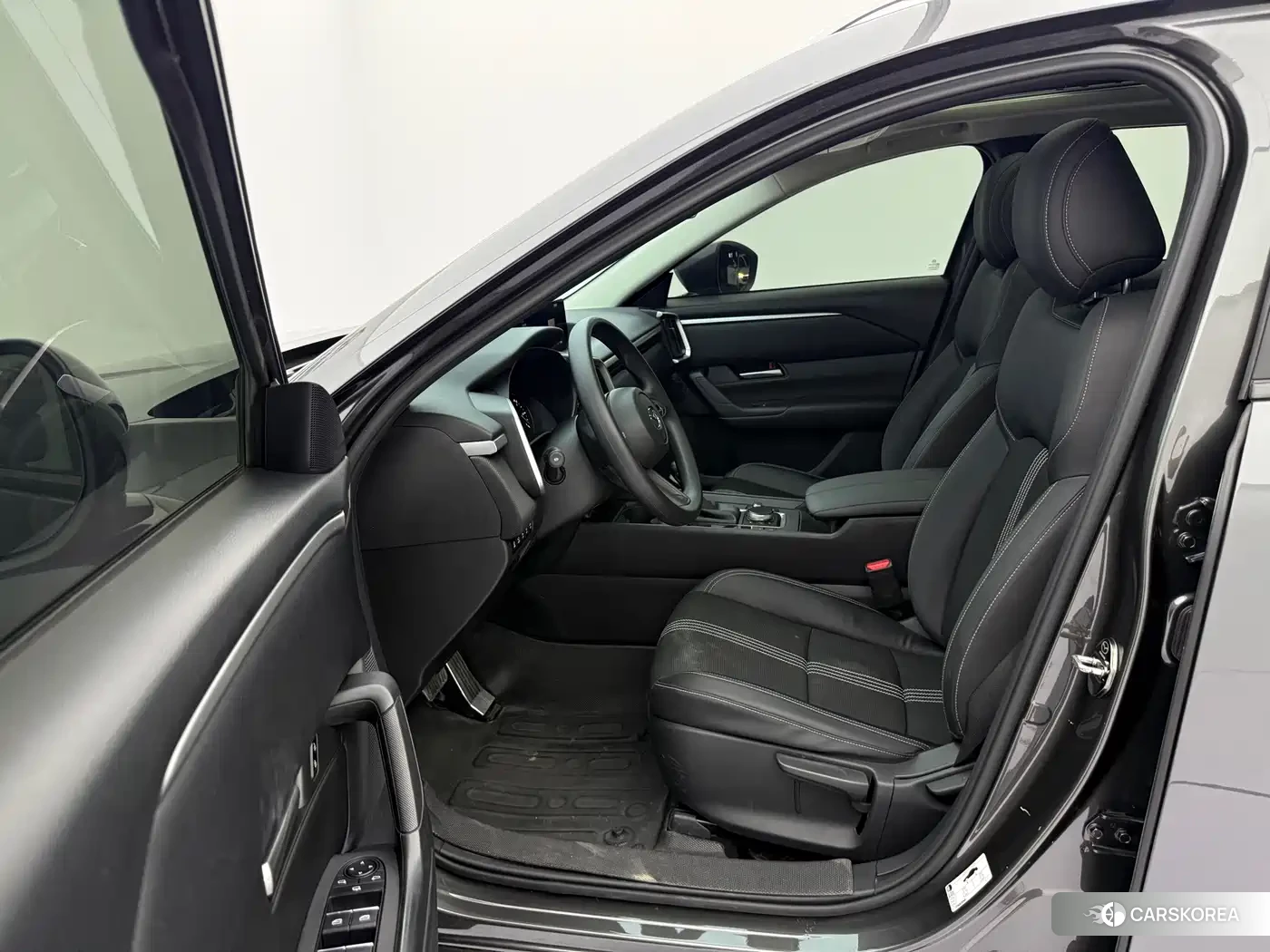 Mazda CX-50 2023 Silver/gray из Китая, фото 5
