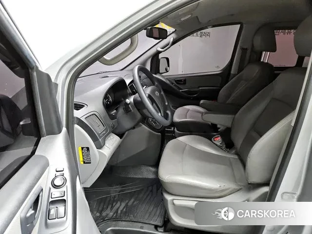 Hyundai The New Grand Starex 2019 Серебристо-серый из Кореи, фото 5