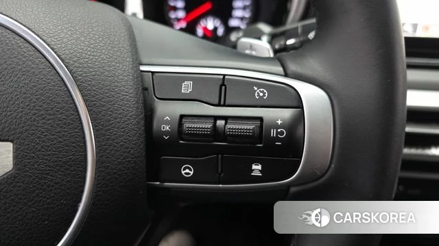 Kia K5 3rd generation 2023 Белый из Кореи, фото 5