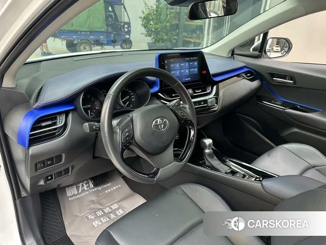 Toyota C-HR 2023 Белый из Китая, фото 5