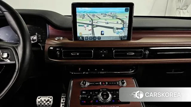 Lincoln Aviator 2nd generation 2020 Белый из Кореи, фото 5