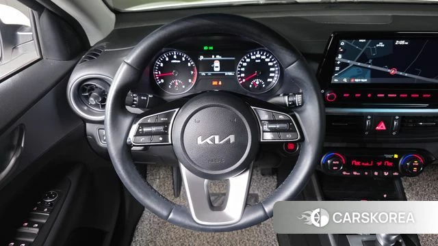 Kia The New K3 2nd generation 2021 Белый из Кореи, фото 5