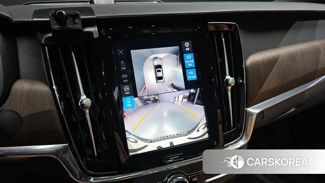 Volvo S90 2023 Коричневый из Кореи, фото 5